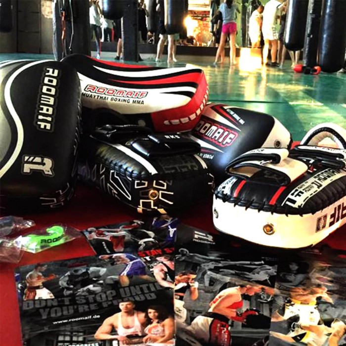 ROOMAIF CHALLENGE THAI PADS BLACK/WHITE